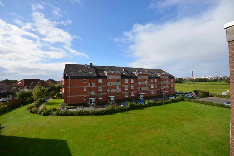 Ausblick vom Balkon Richtung Stadtzentrum / Leuchturm