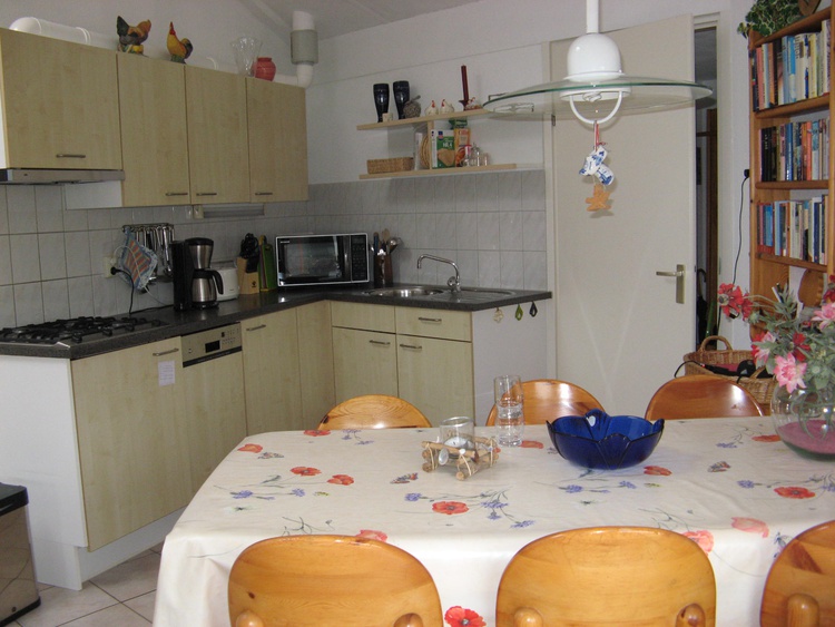 Küche mit Eßbereich