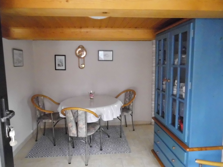 Esszimmer. Eingangsbereich, Durchgang Wohnzimmer