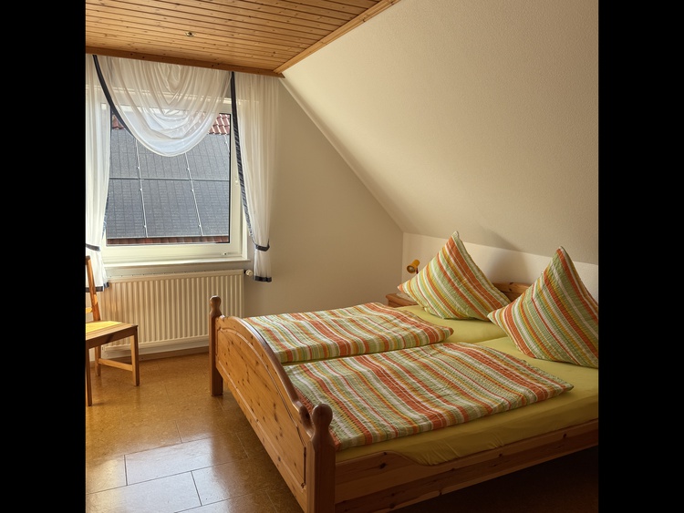 Schlafzimmer 2
