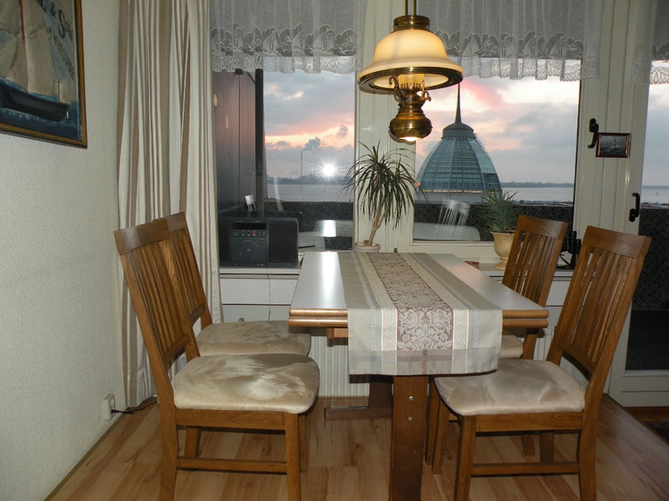 Essecke mit Weser/Mediterraneum