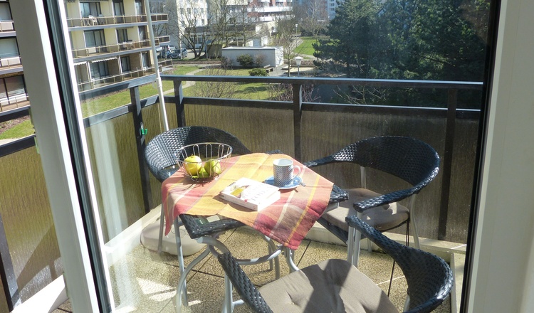 Balkon mit Morgensonne