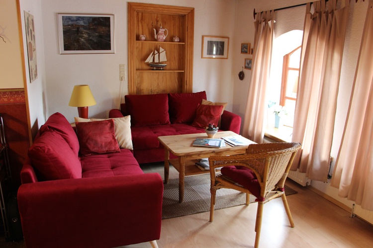 Dänisches Design prägt das Wohnzimmer