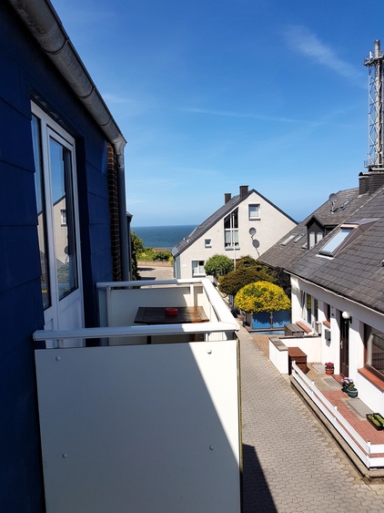 Balkone mit seilt. Meerblick