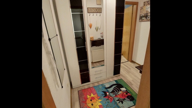 Kleiderschrank im Flur