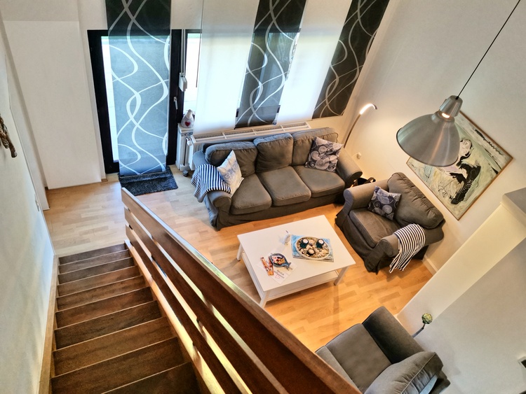 Modernes & helles Wohnzimmer