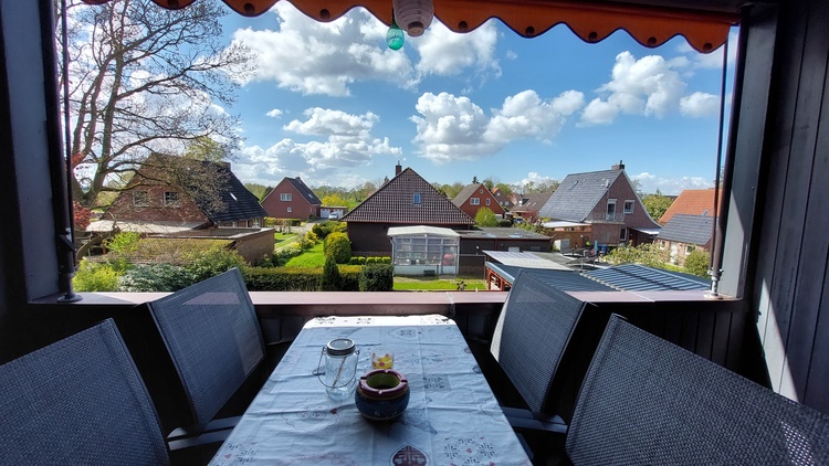 Süd Balkon überdacht, Markise