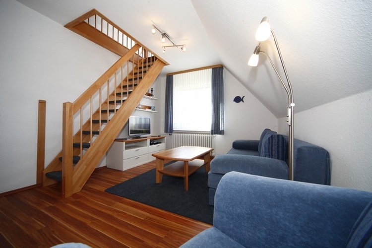 Wohnzimmer mit Aufgang zum "Piratennest"