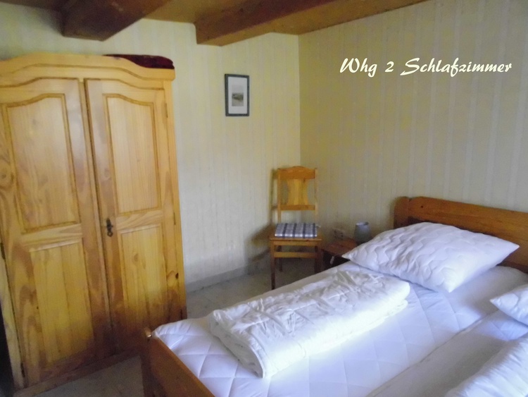 Schlafraum mit Doppelbettanlage 180x200