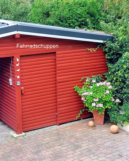 Fahrradschuppen