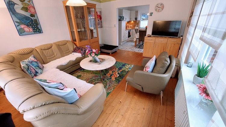 Wohnzimmer Richtung Küche