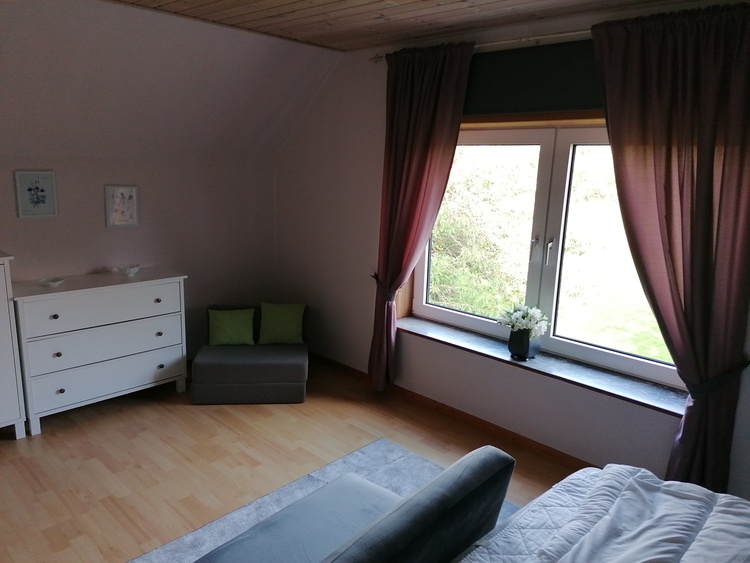 Teilansicht Schlafzimmer