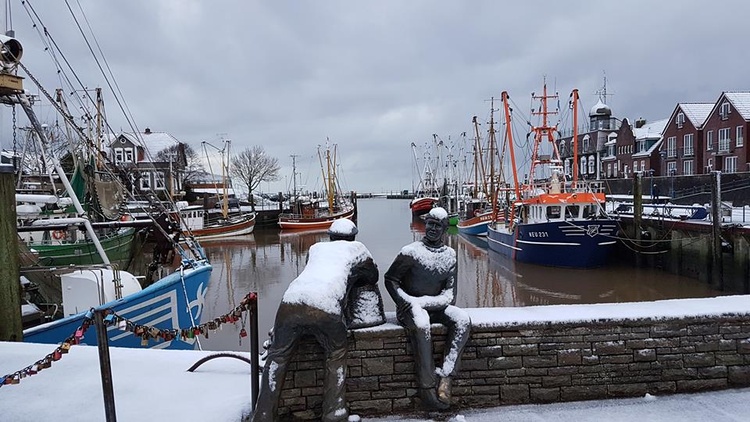 Hafen Neuharlingersiel im Winter Hafen Neuharlingersiel im Winter