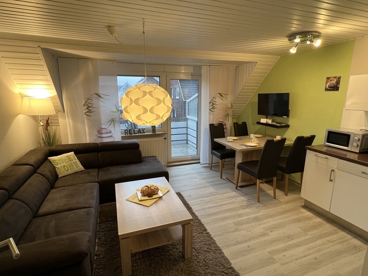 Wohn-/Esszimmer