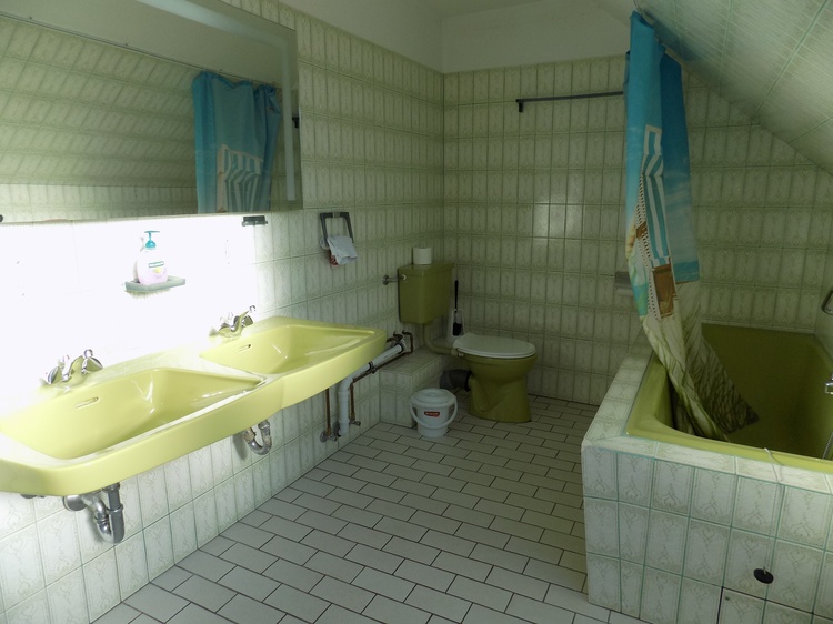 Bad / WC Bad / WC