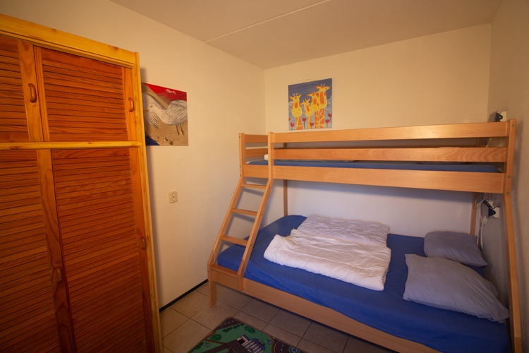 (Kinder-)Zimmer mit 3 Schlafplätzen (Kinder-)Zimmer mit 3 Schlafplätzen