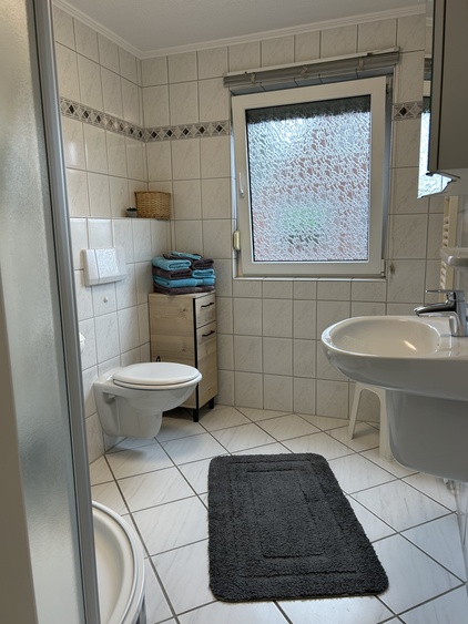 Badezimmer/Dusche/WC Badezimmer/Dusche/WC