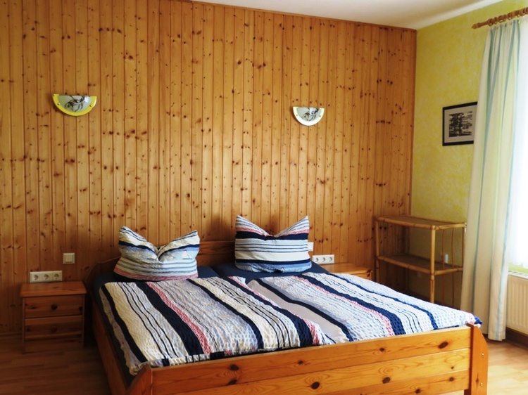Schlafzimmer mit 3 Betten Schlafzimmer mit 3 Betten