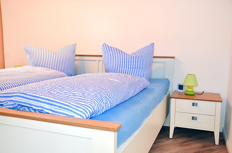 Schlafzimmer FeWo 100 und 85qm Schlafzimmer FeWo 100 und 85qm