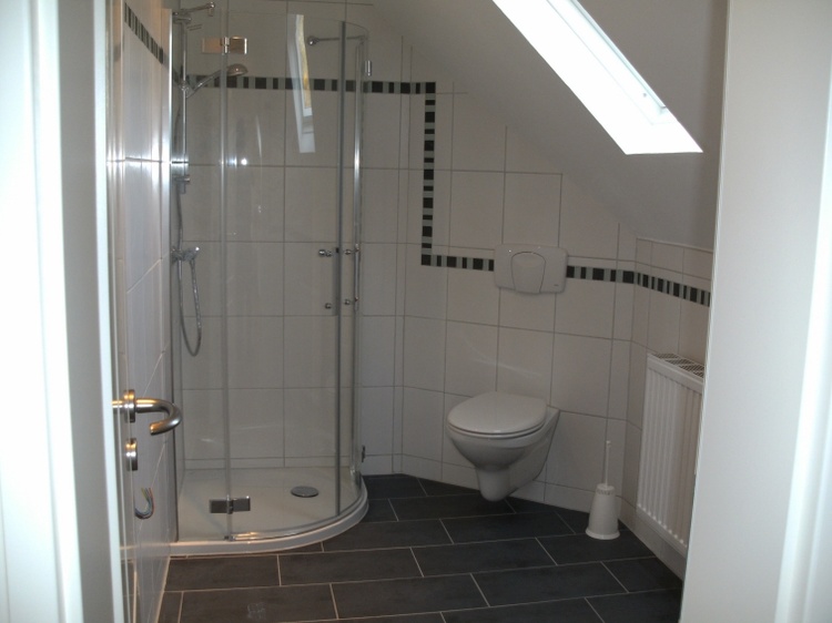 Dusche / WC Dusche / WC
