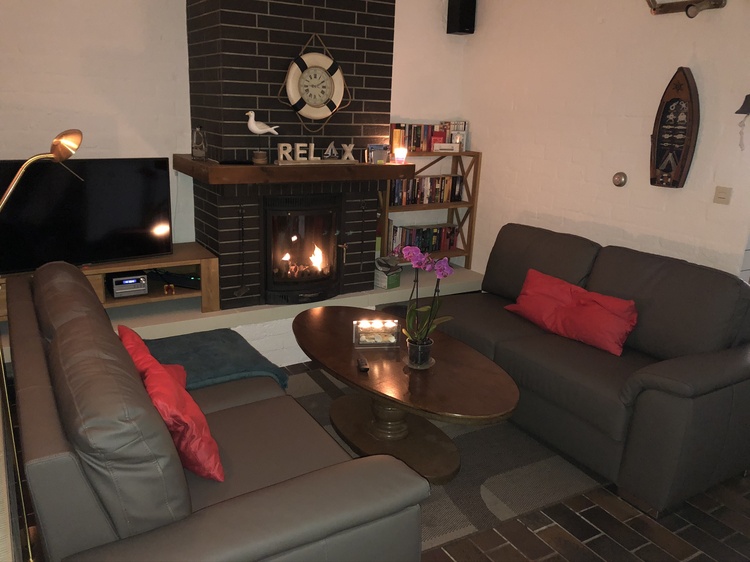Wohnzimmer mit Kaminkassette Wohnzimmer mit Kaminkassette